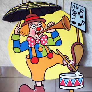 Dětská dřevěná dekorace s klaunem